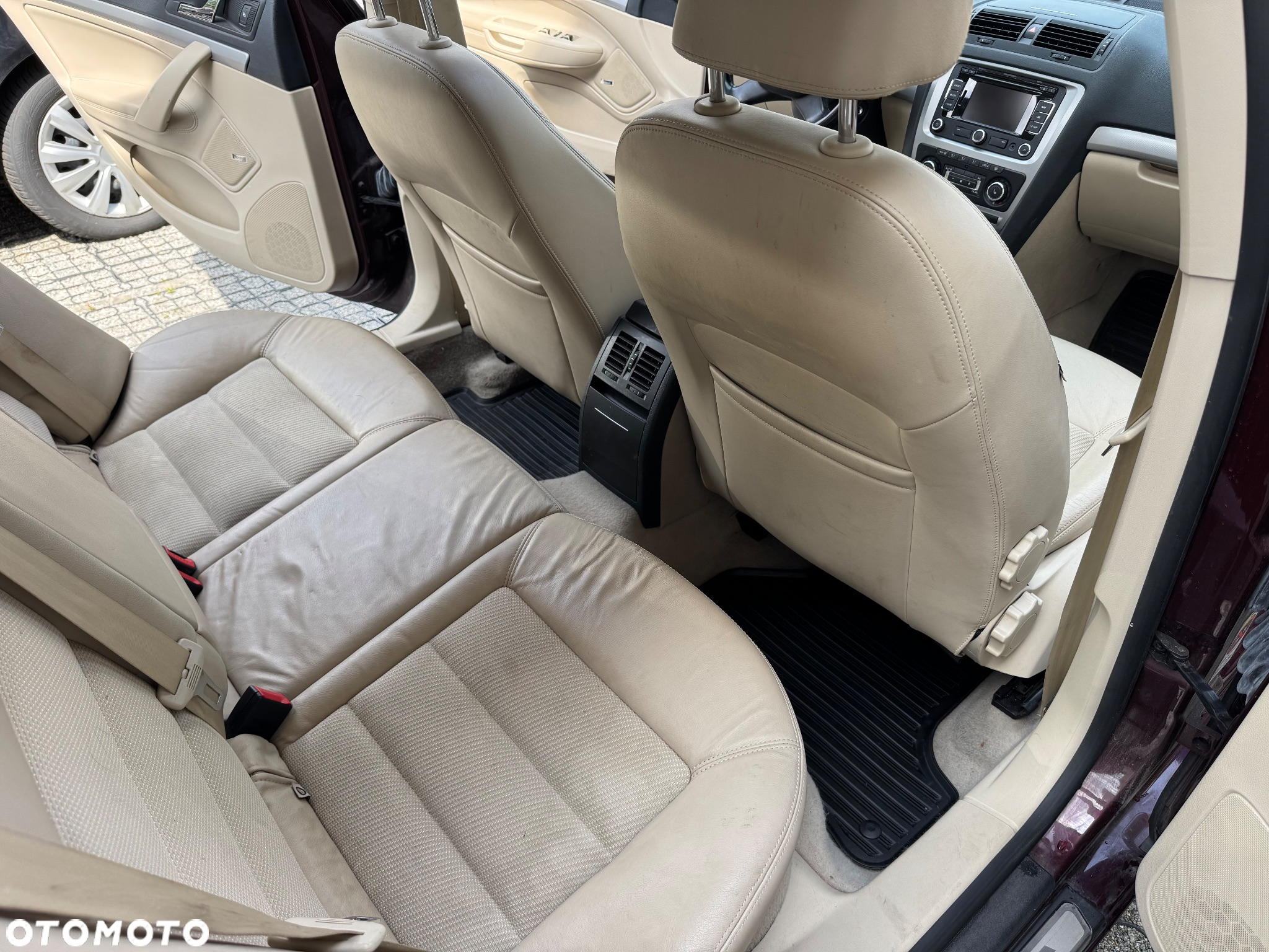 Skoda Octavia 1.8 T FSI Elegance - 11