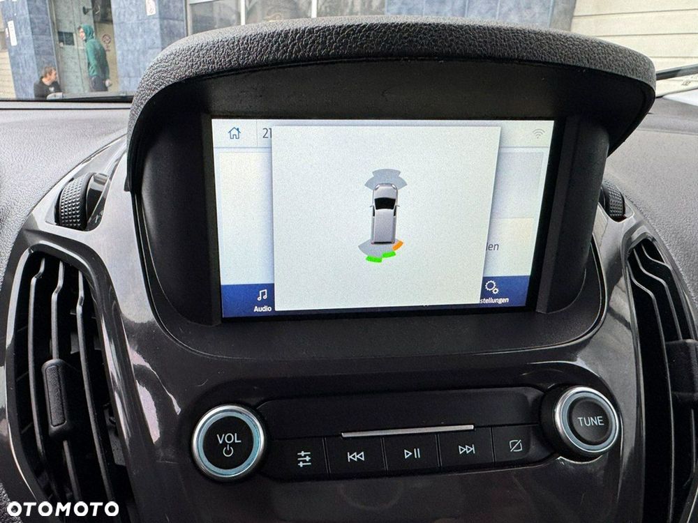 Ford Tourneo Courier - 21