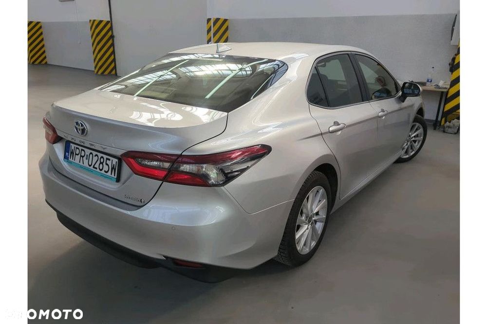 Toyota Camry 2.5 Hybrid Comfort CVT - 3