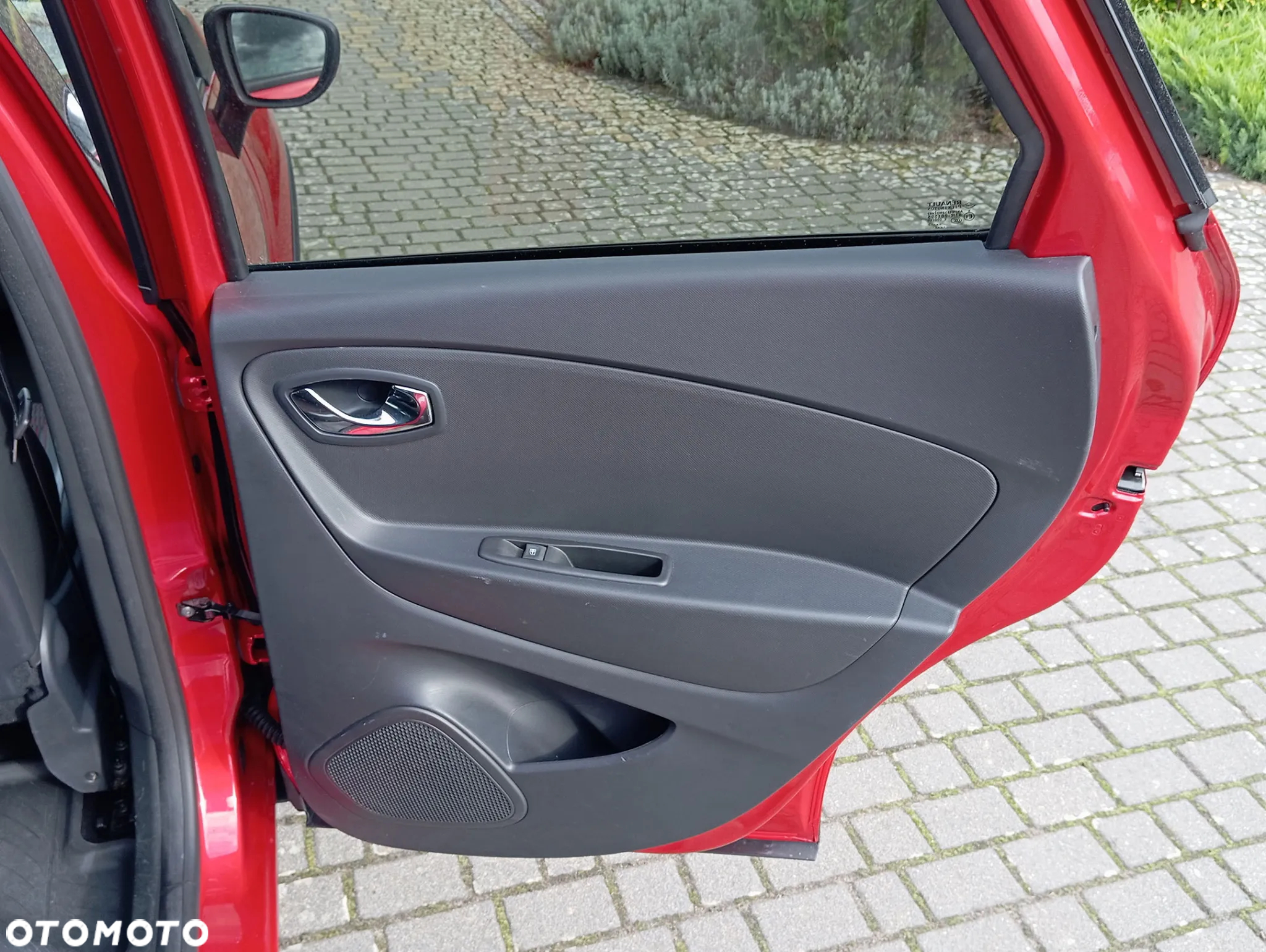 Renault Captur 0.9 Energy TCe Helly Hansen - 32