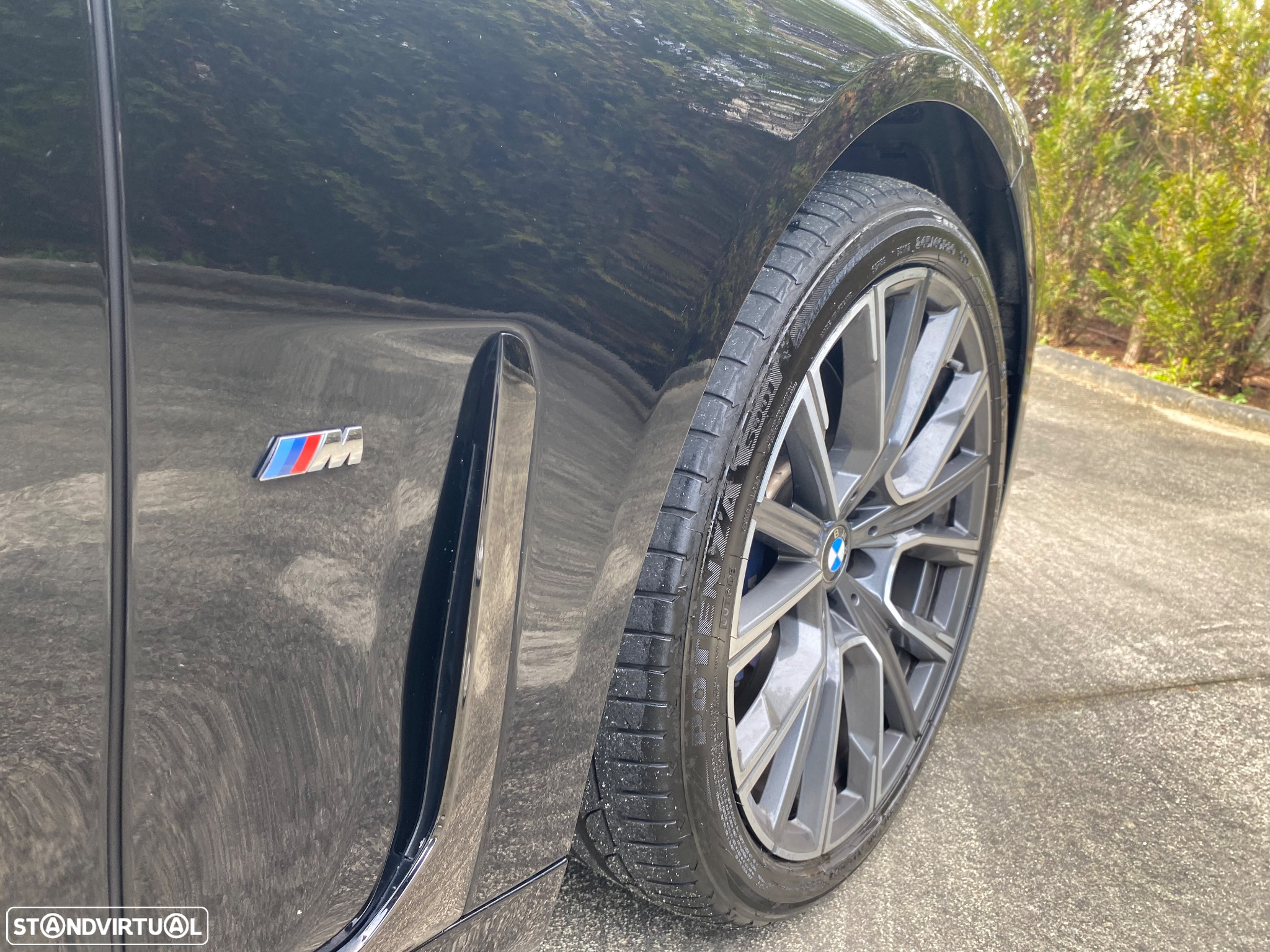 BMW 745 e iPerformance Pack M Auto - 10
