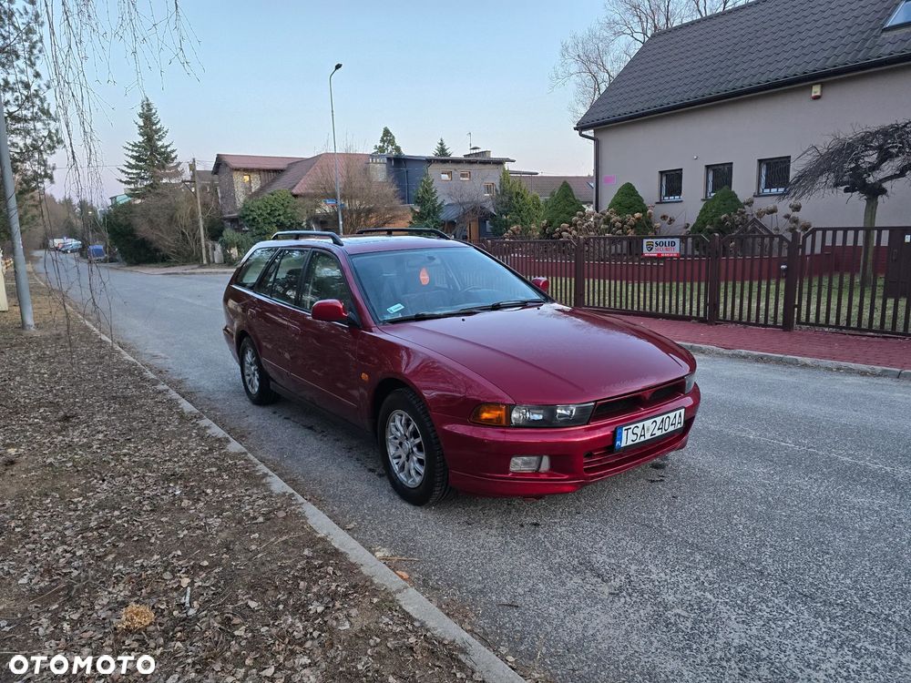 Mitsubishi Galant - 3