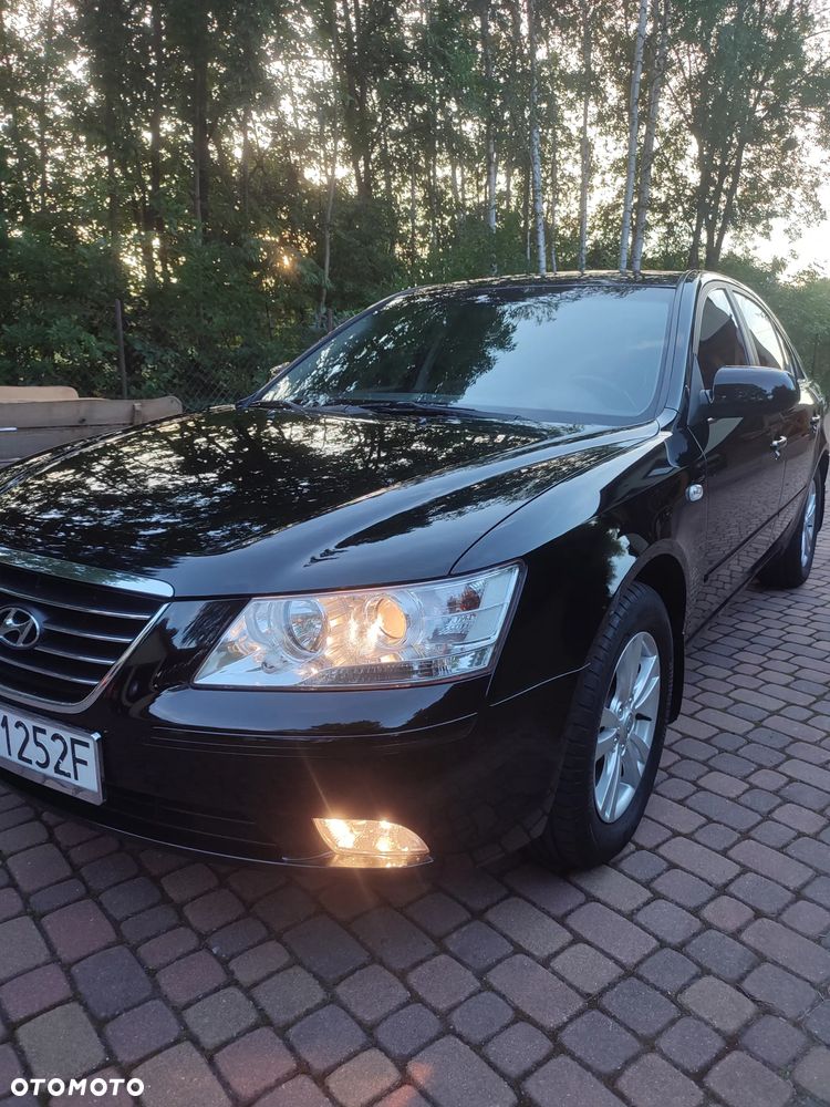 Hyundai Sonata 2.0 Style - 1