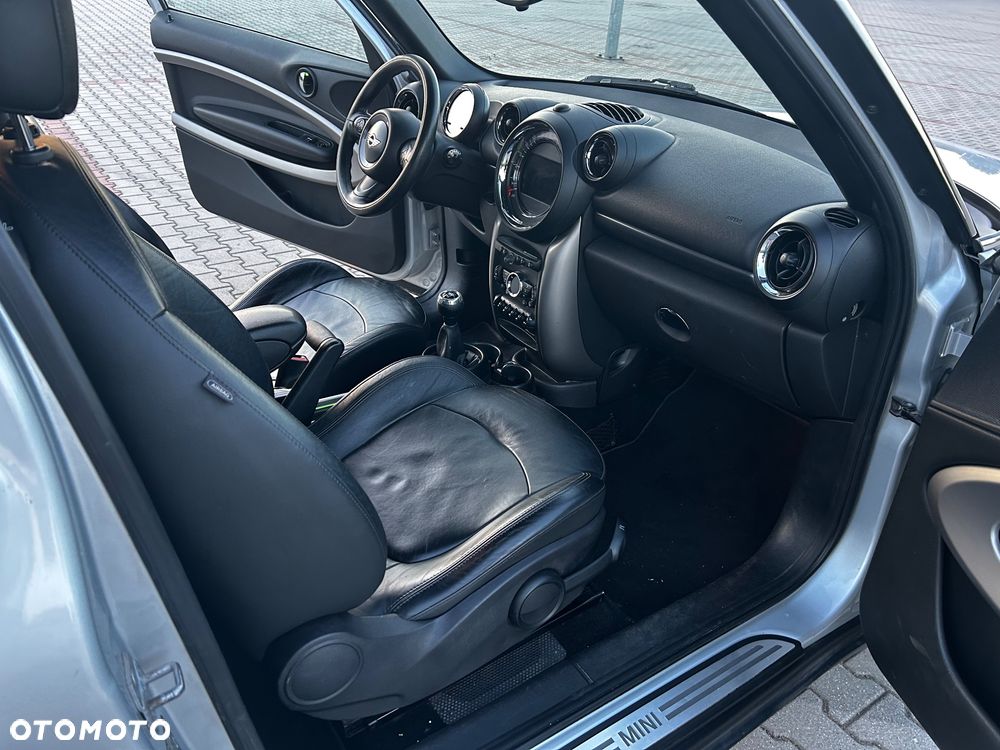 MINI Paceman Cooper D ALL4 - 14