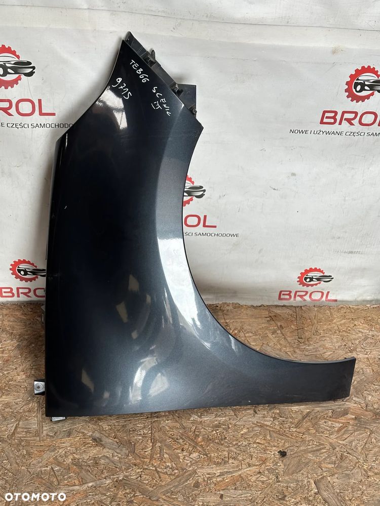 BŁOTNIK PRZEDNI PRAWY RENAULT SCENIC III  TEB66