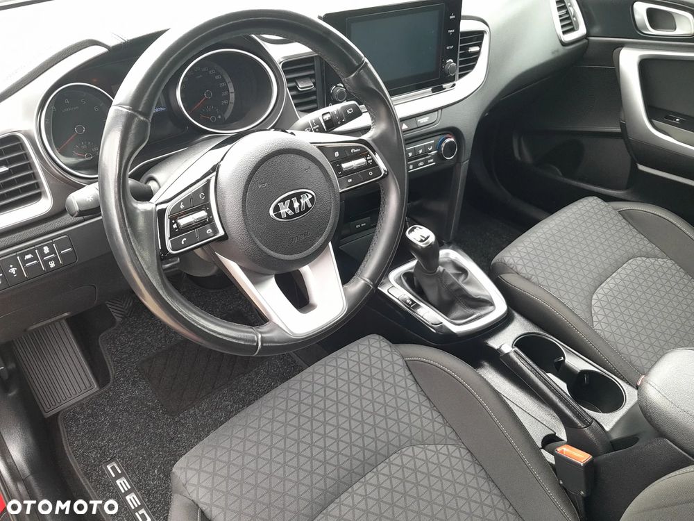 Kia Ceed 1.4 T-GDI L - 9