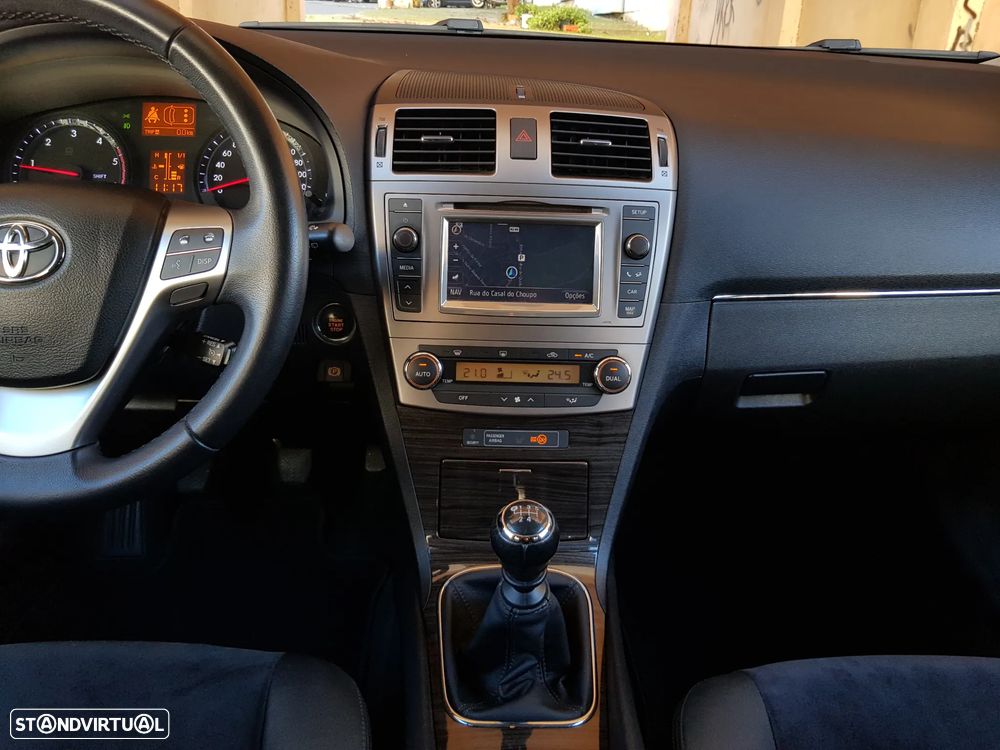 Toyota Avensis SW 2.0 D-4D Luxury+Navi - 45