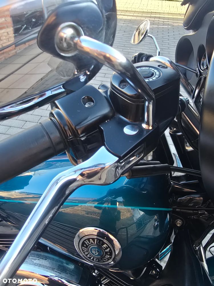 Harley-Davidson Touring Electra Glide - 36