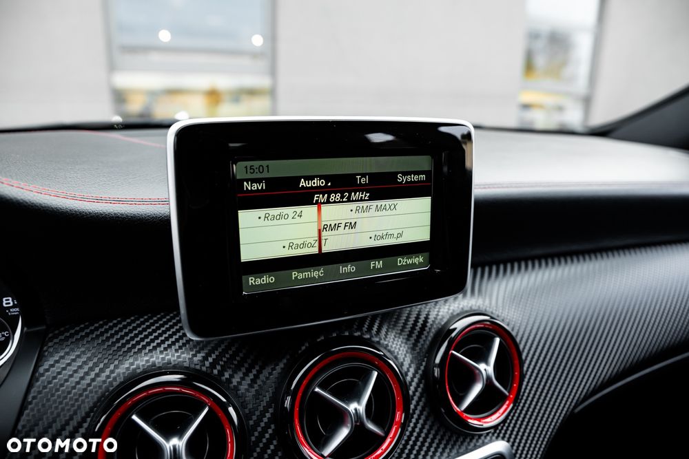 Mercedes-Benz Klasa A 45 AMG 4Matic AMG Speedshift 7G-DCT - 31