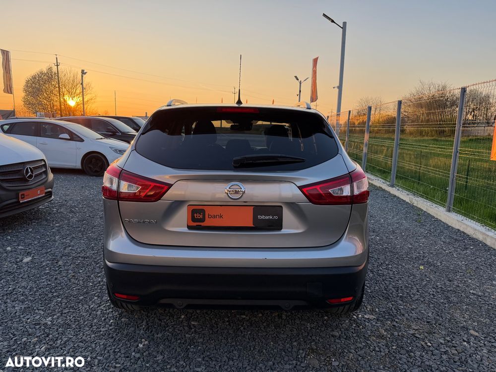 Nissan Qashqai 1.5 DCI TEKNA - 10