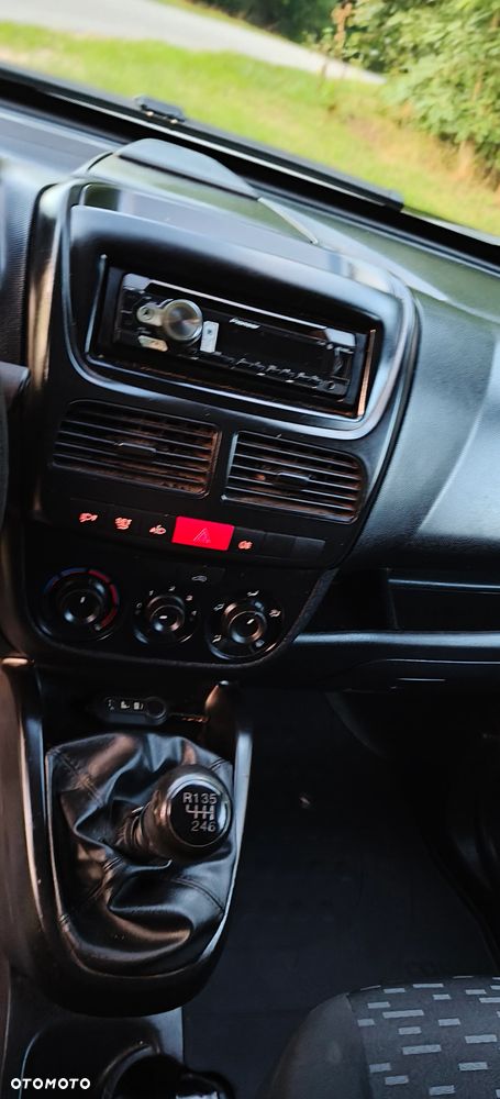 Opel Combo D - 8