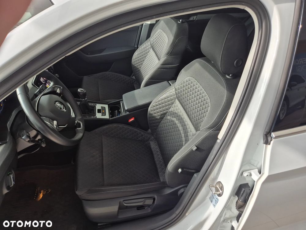 Skoda Superb 1.5 TSI Ambition - 17