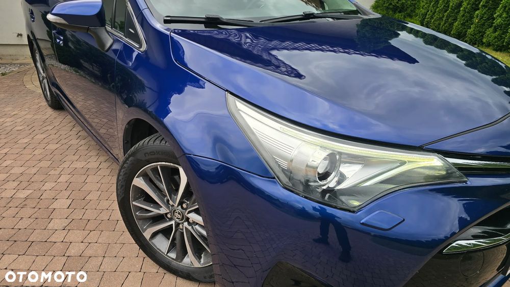 Toyota Avensis - 13