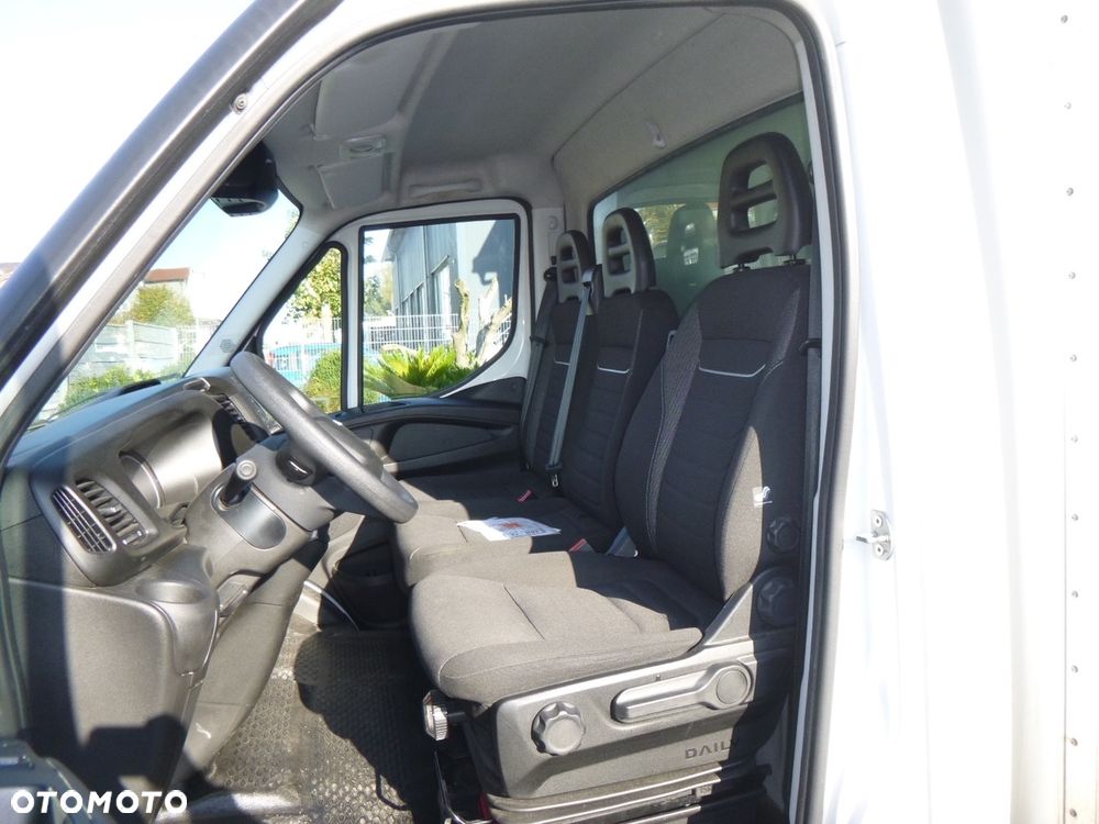 Iveco Daily 3.0 35C16 winda kontener - 21