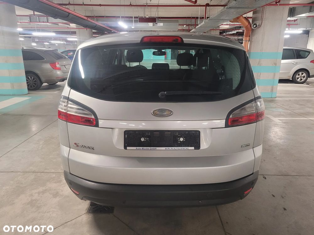 Ford S-Max - 10