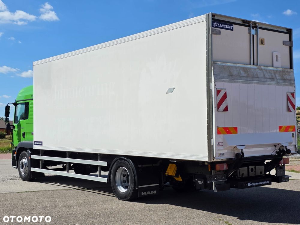 MAN TGM 18.340 / 18.290 / 15.290 / IZOTERMA / WINDA / 19PALET /E6  / SPROWADZONY / AUTOMAT / SYPIALKA / PIERWSZY WŁAŚCICIEL / BOCZNE DRZWI / STAN BARDZO DOBRY - 3