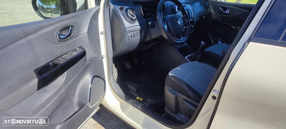 Renault Captur 1.5 dCi - 10