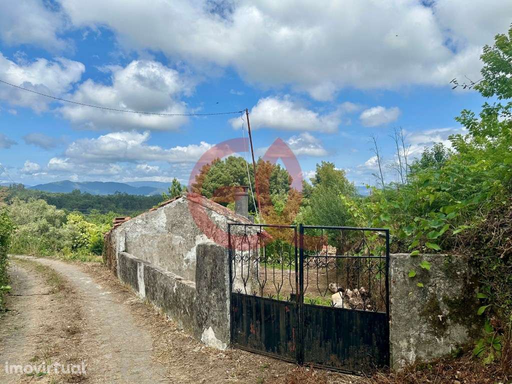 Moradia independente para restauro - Lanheses, Viana do Castelo - Grande imagem: 3/22