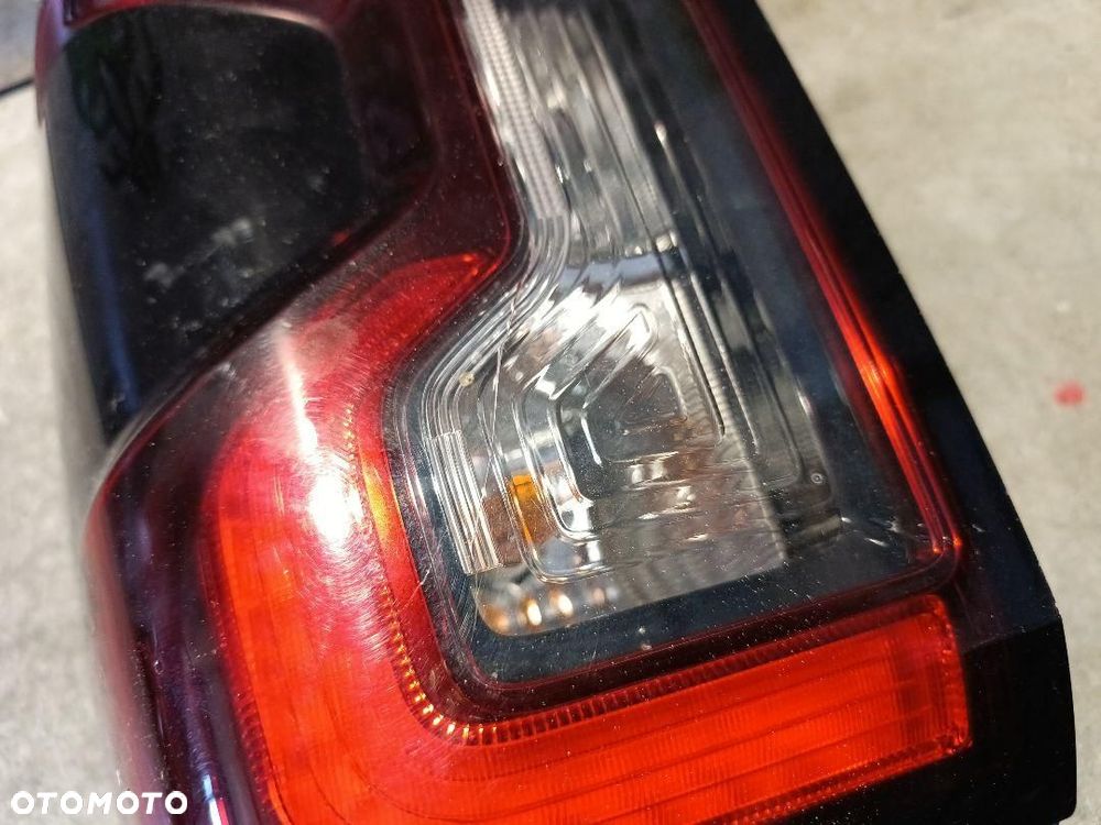 FORD RANGER VI LAMPA PRAWA TYŁ N1WB-13404-FE - 6