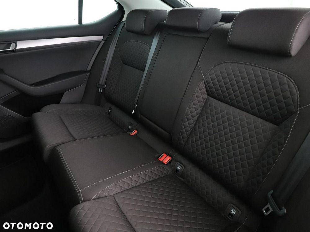 Skoda Superb 1.8 TSI DSG Style - 18