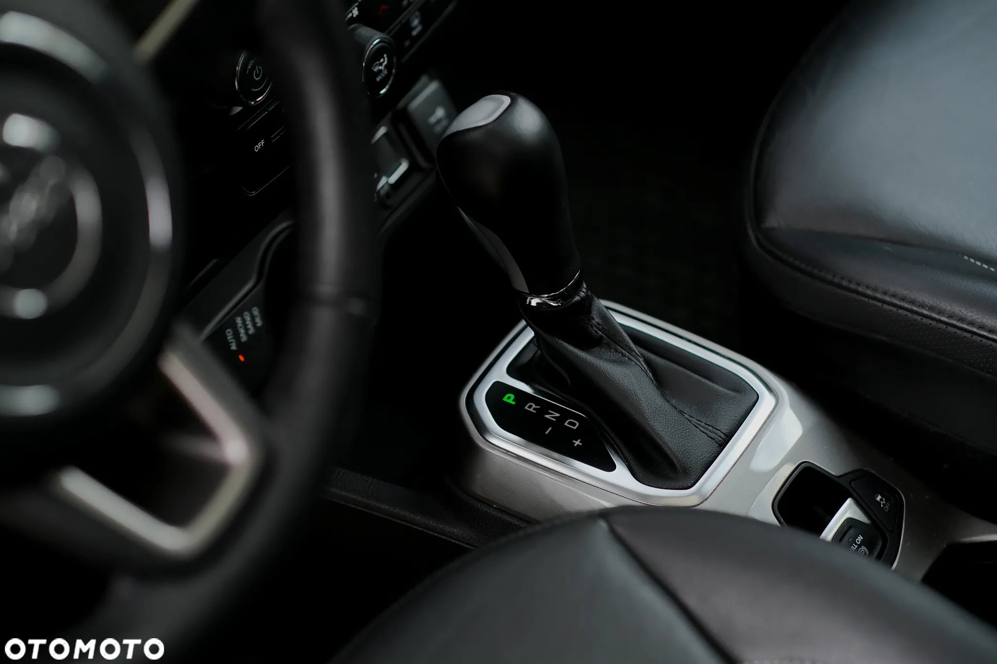 Jeep Renegade 1.3 GSE T4 Turbo Limited 4x4 S&S - 21