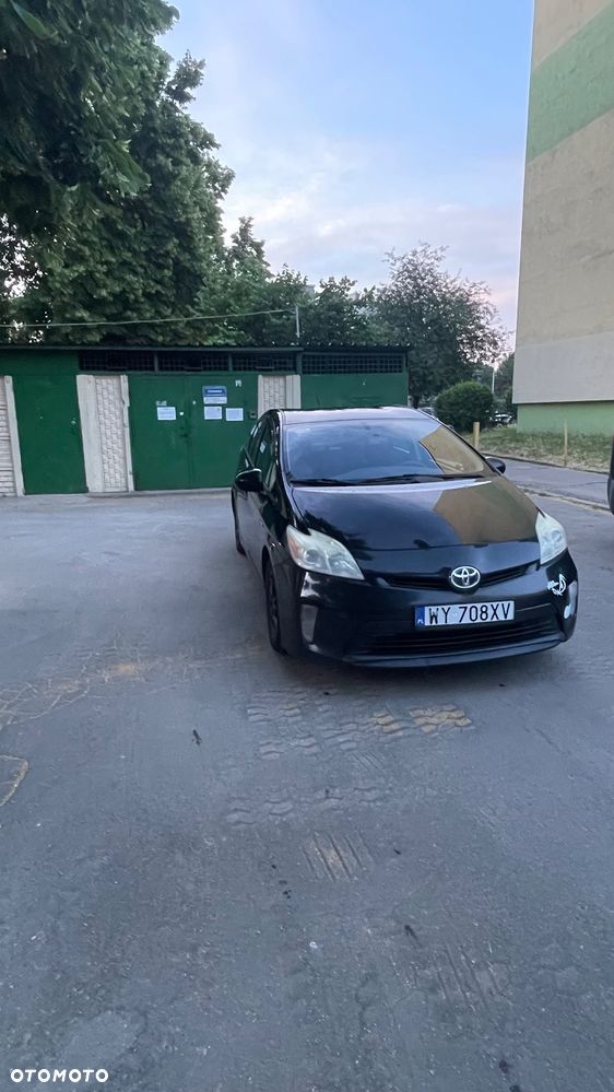 Toyota Prius 1.8 HSD Premium - 2
