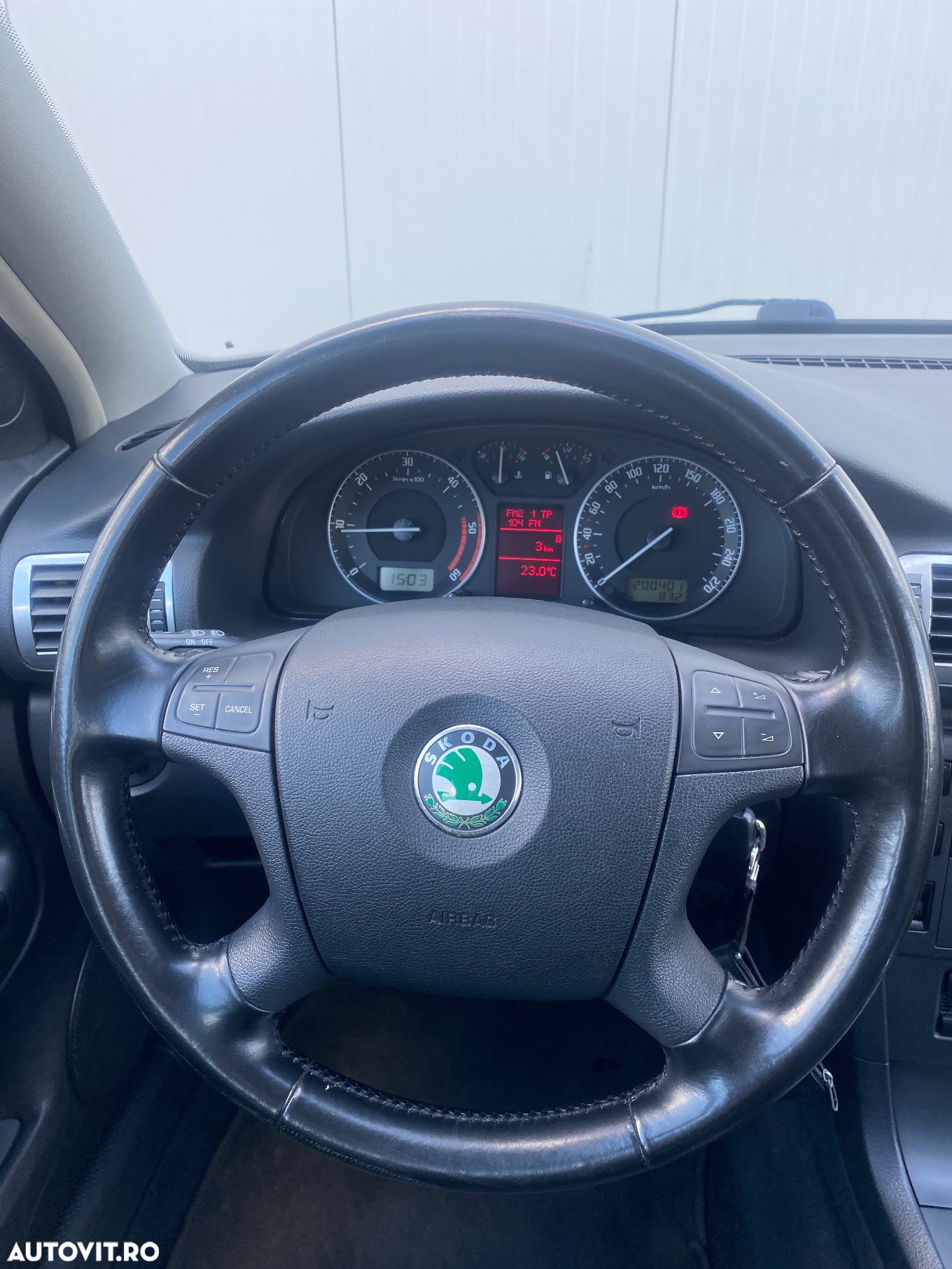 Skoda Superb 2.0 TDI Elegance - 8