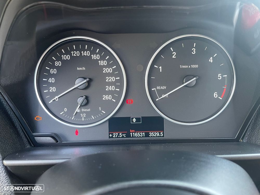 BMW 116 d Pack M - 43