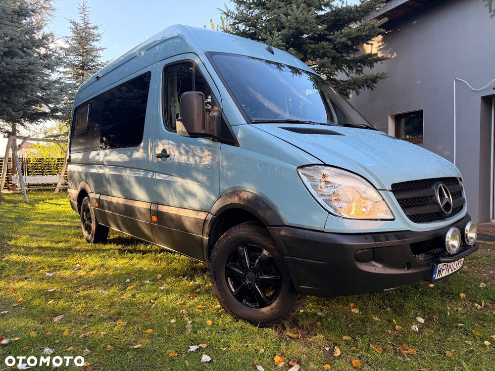 Mercedes-Benz Sprinter - 2