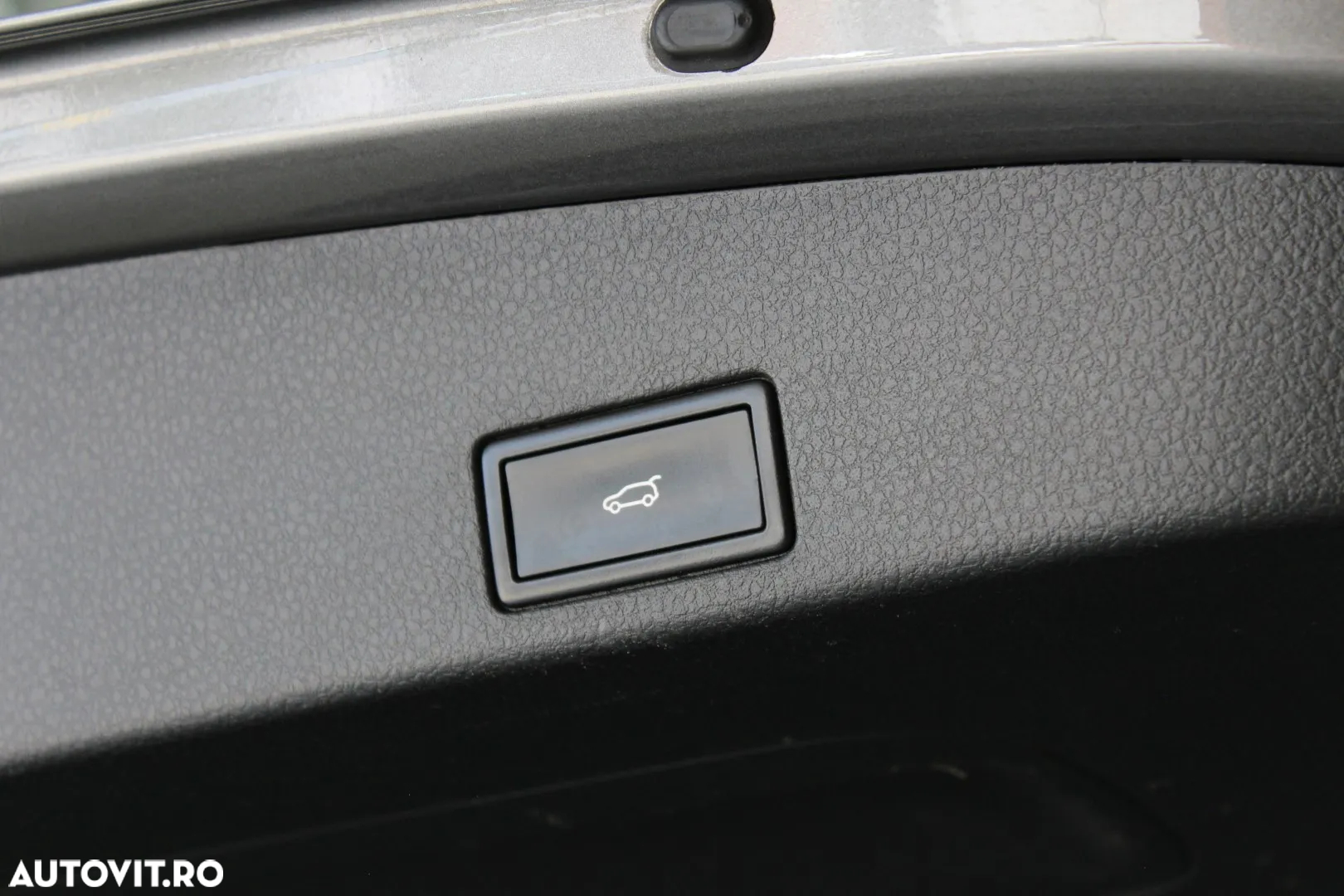 Volkswagen Touareg - 19