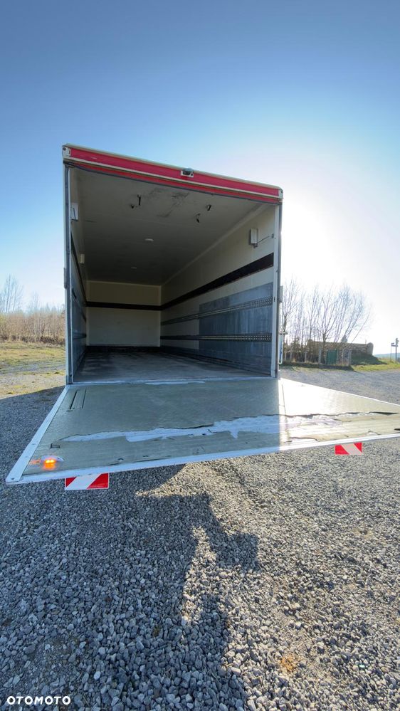 Scania SCANIA R450 / IZOTERMA / KONTENER / DO ŻYWCA / SILNIK 6 CYLINDROWY / 13 LITROWY  / KLIMA POSTOJOWA / WINDA / SPROWADZONY / SYPIALKA / AUTOMAT / 18 PALET / E6 / STAN BARDZO DOBRY - 16
