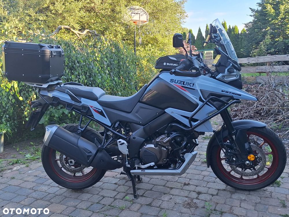 Suzuki V-STROM - 3