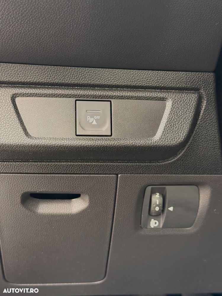 Dacia Logan TCe 90 MT5 Essential - 28