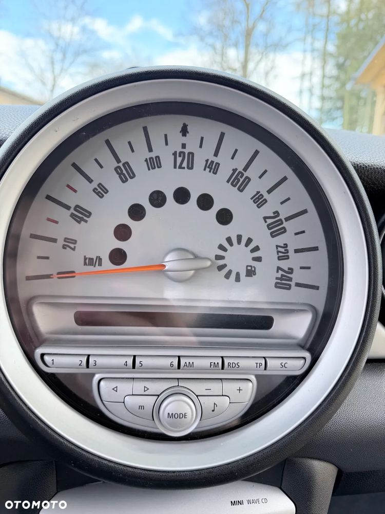 MINI Cooper Standard - 18