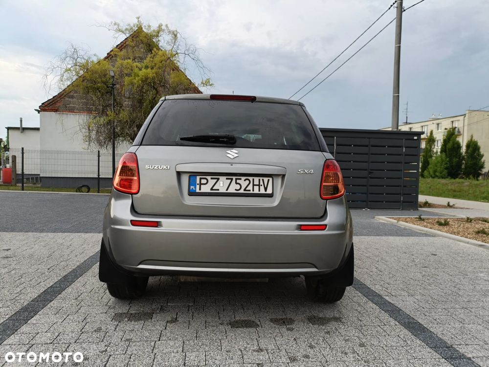 Suzuki SX4 1.6 Premium - 2