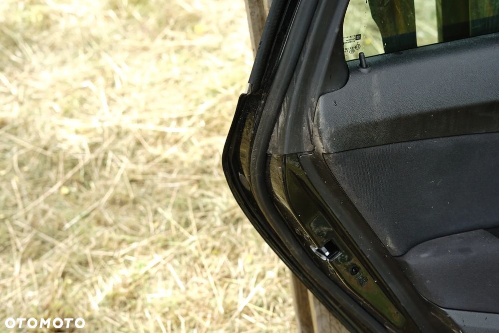 Drzwi tył tylne lewe Opel Astra J IV Kombi Z22C - 12