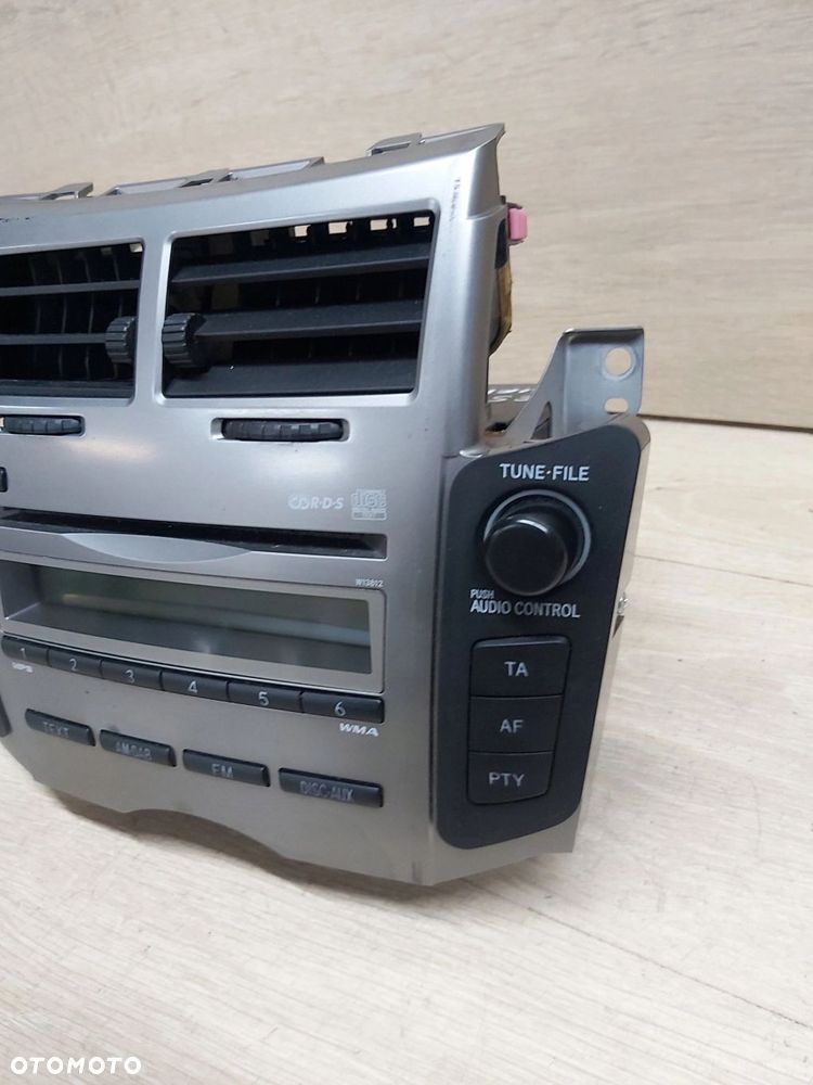 Toyota Yaris II LIFT Radio CD W13812 86120-0D520 - 3