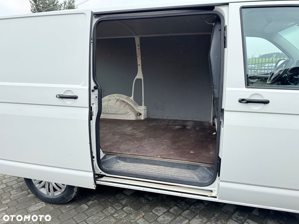 Volkswagen Transporter T5 - 12