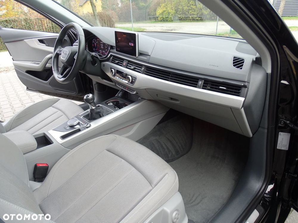 Audi A4 Avant 2.0 TDI DPF clean diesel Ambiente - 20