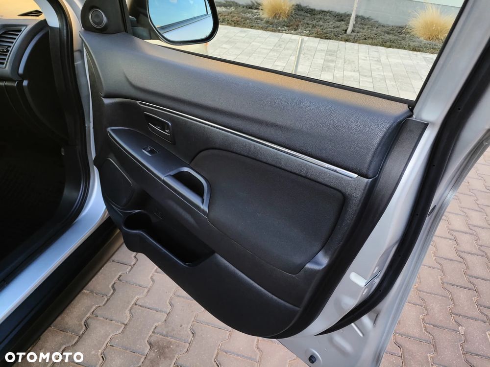 Mitsubishi ASX 1.6 Intense Plus Navi - 27