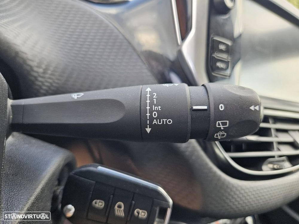 Peugeot 2008 1.2 PureTech Active - 39