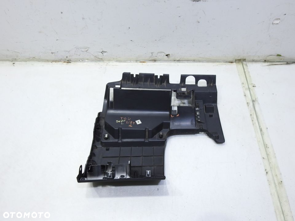 OSŁONA KONSOLI POD KIEROWNICE VW TOURAN LIFT - 2