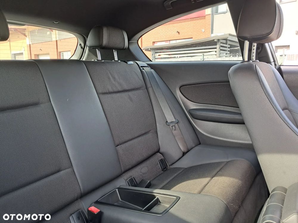 BMW Seria 1 118i Edition Sport - 14