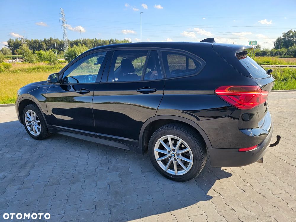 BMW X1 xDrive20d Sport Line - 11