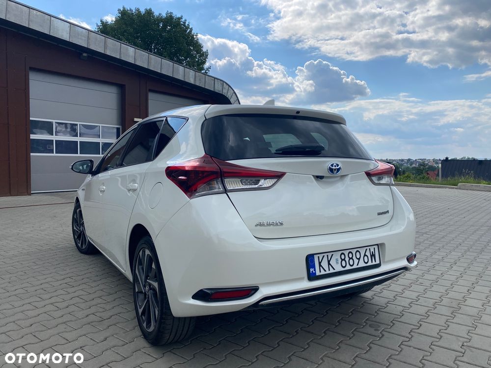 Toyota Auris 1.8 Executive - 7