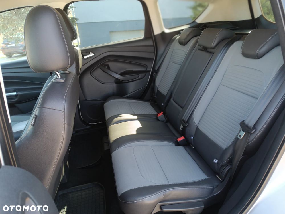 Ford Kuga 2.0 TDCi 4x2 Titanium - 13