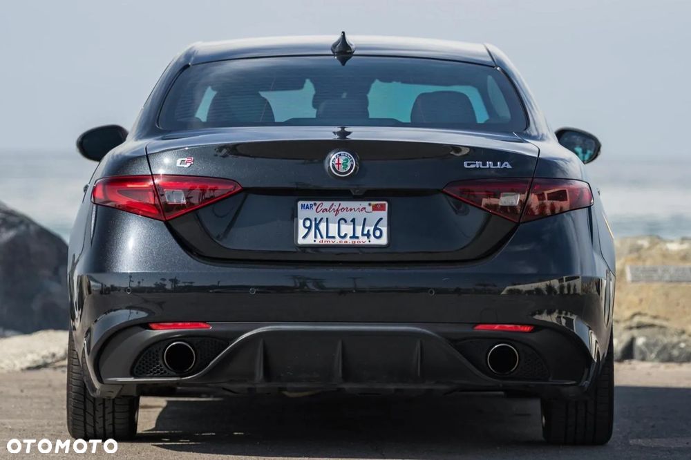 Alfa Romeo Giulia 2.0 Turbo 16V AT8 Veloce - 5