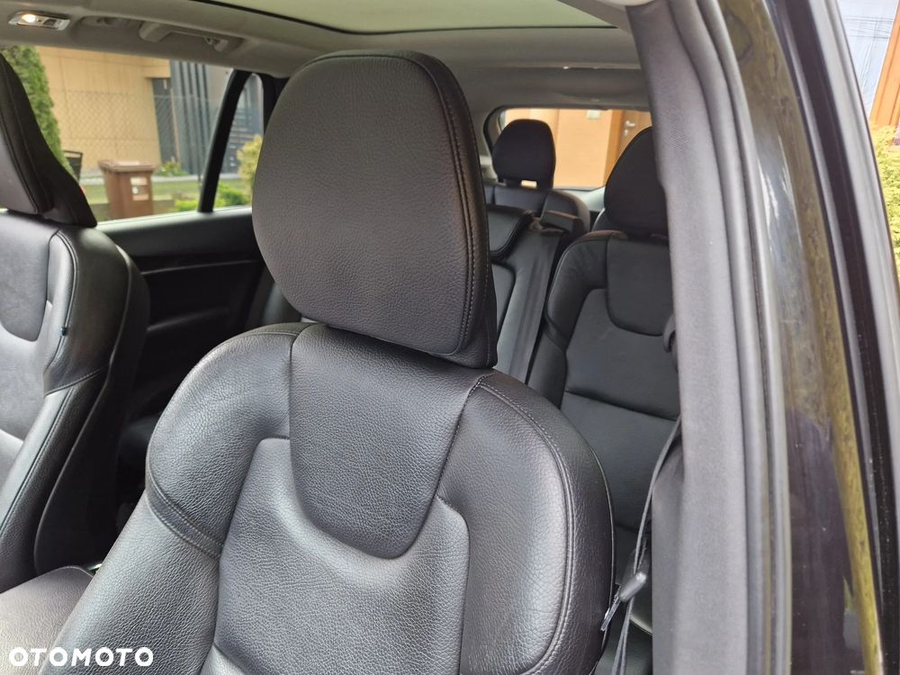 Volvo XC 90 T6 AWD Momentum 7os - 28