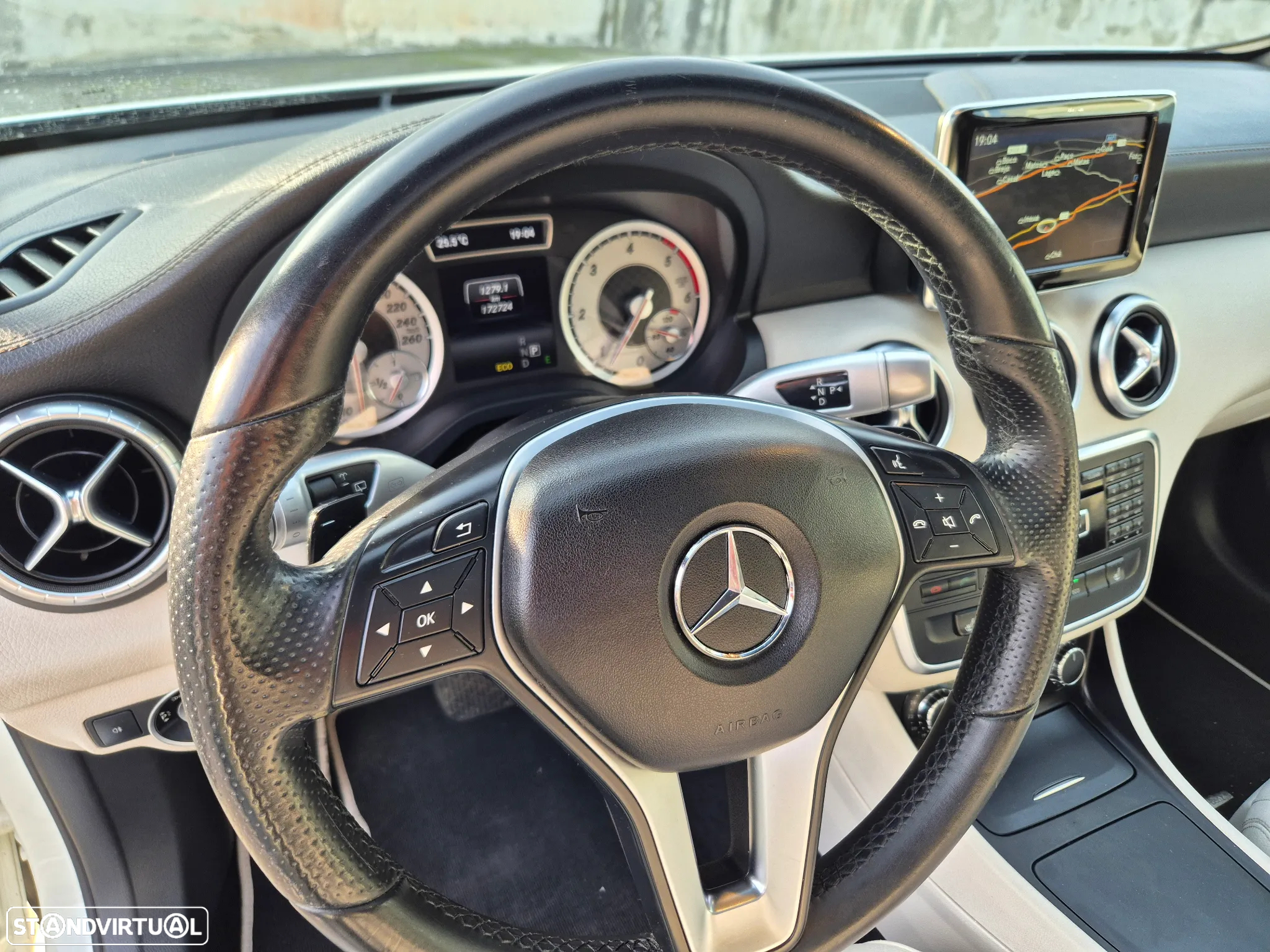 Mercedes-Benz A 220 CDI 4Matic 7G-DCT AMG Line - 16