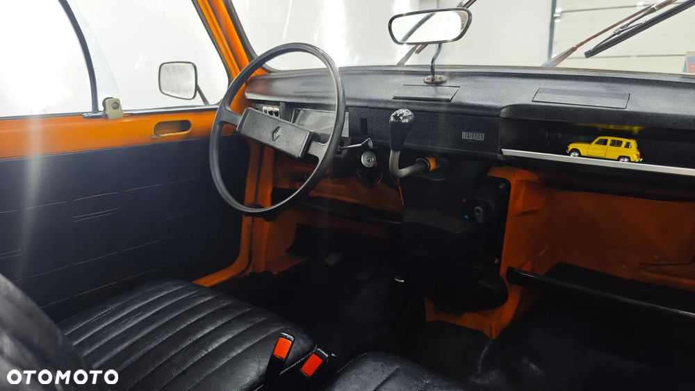 Renault 4 - 34